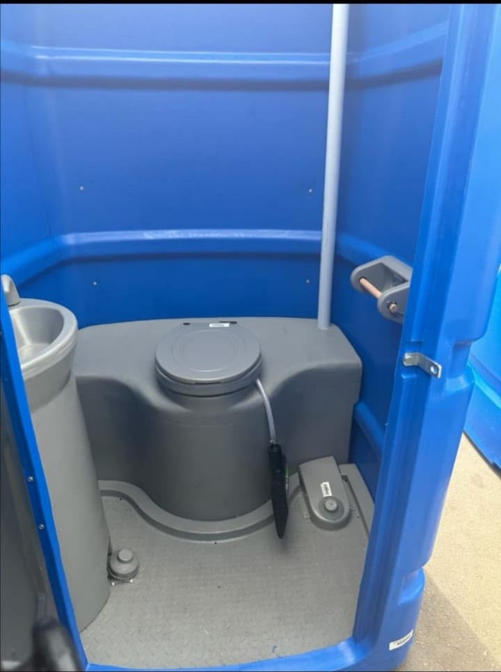 Flushable Portable toilet